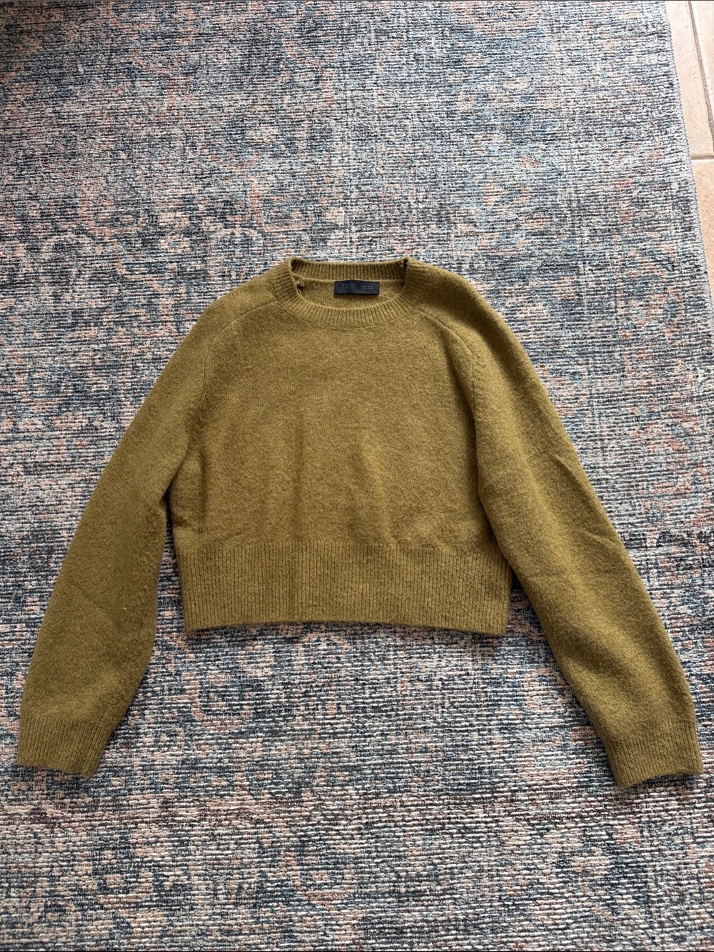 Zara Olive Green Crewneck Wool Sweater Small